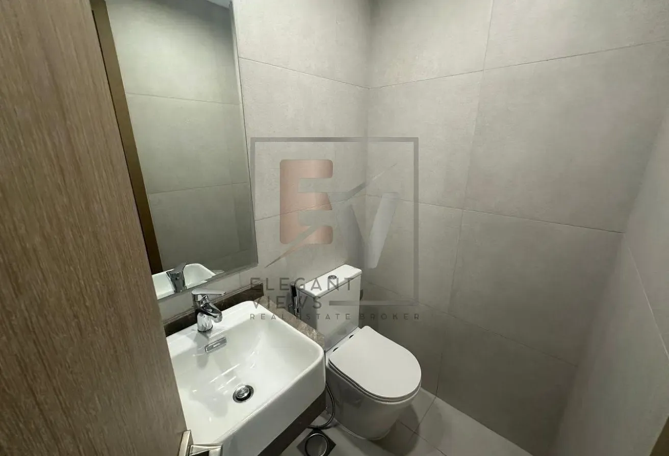 Contemporary 1BR Apartment | Excellent Amenities