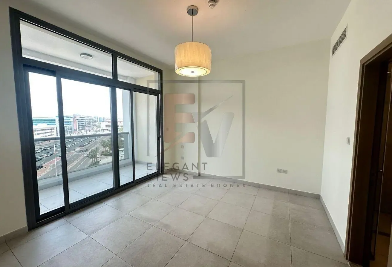 Stylish 1BR | Spacious Layout | Prime Dubai Living
