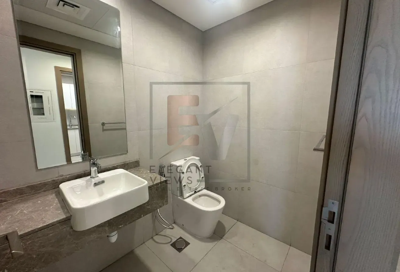 Stylish 1BR | Spacious Layout | Prime Dubai Living