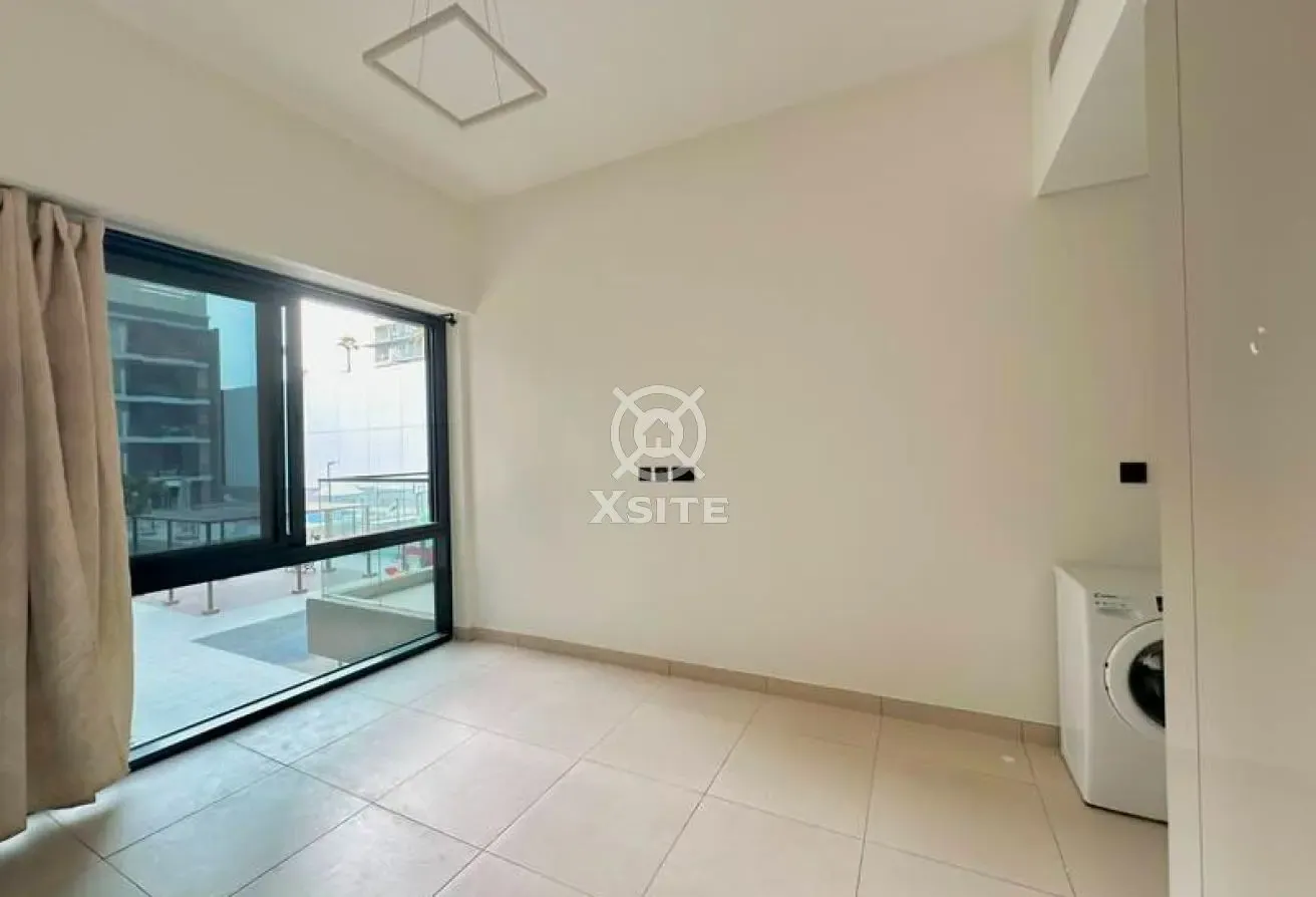 Vacant Unit  | 1 BR + Store | Pool View