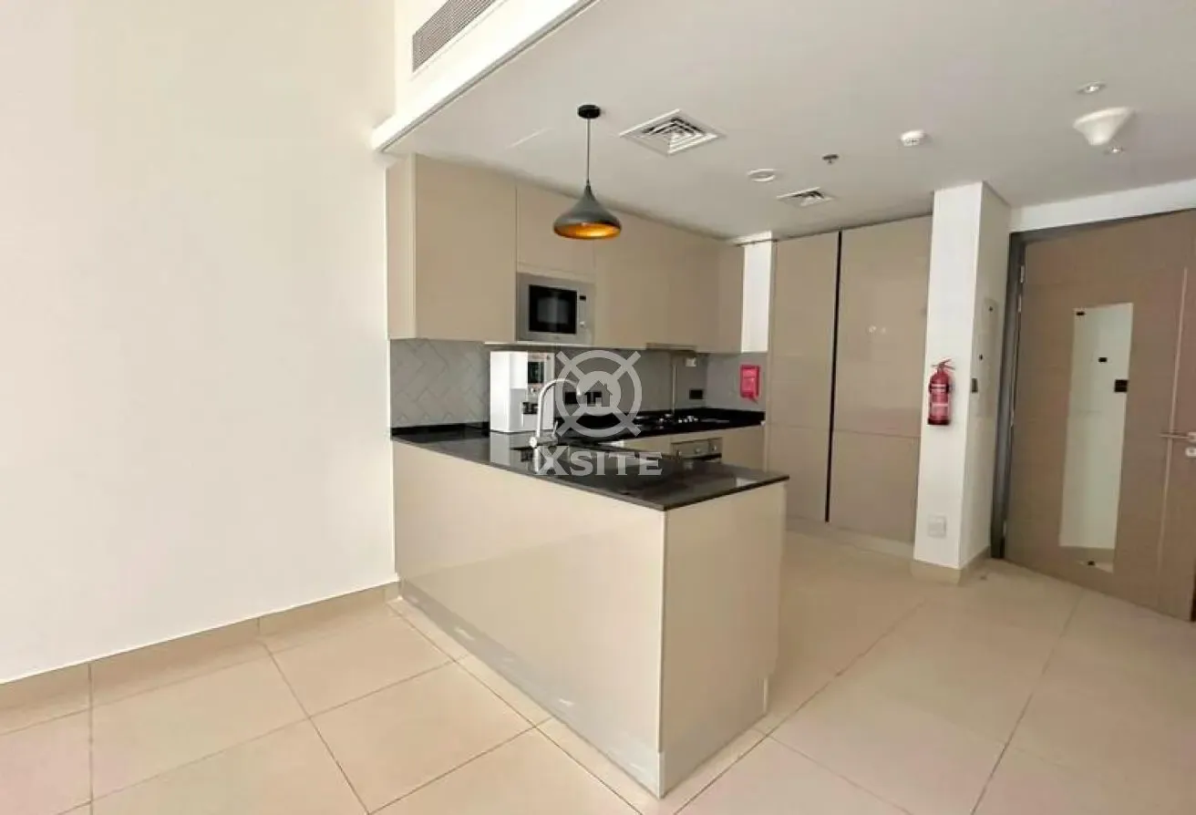 Vacant Unit  | 1 BR + Store | Pool View