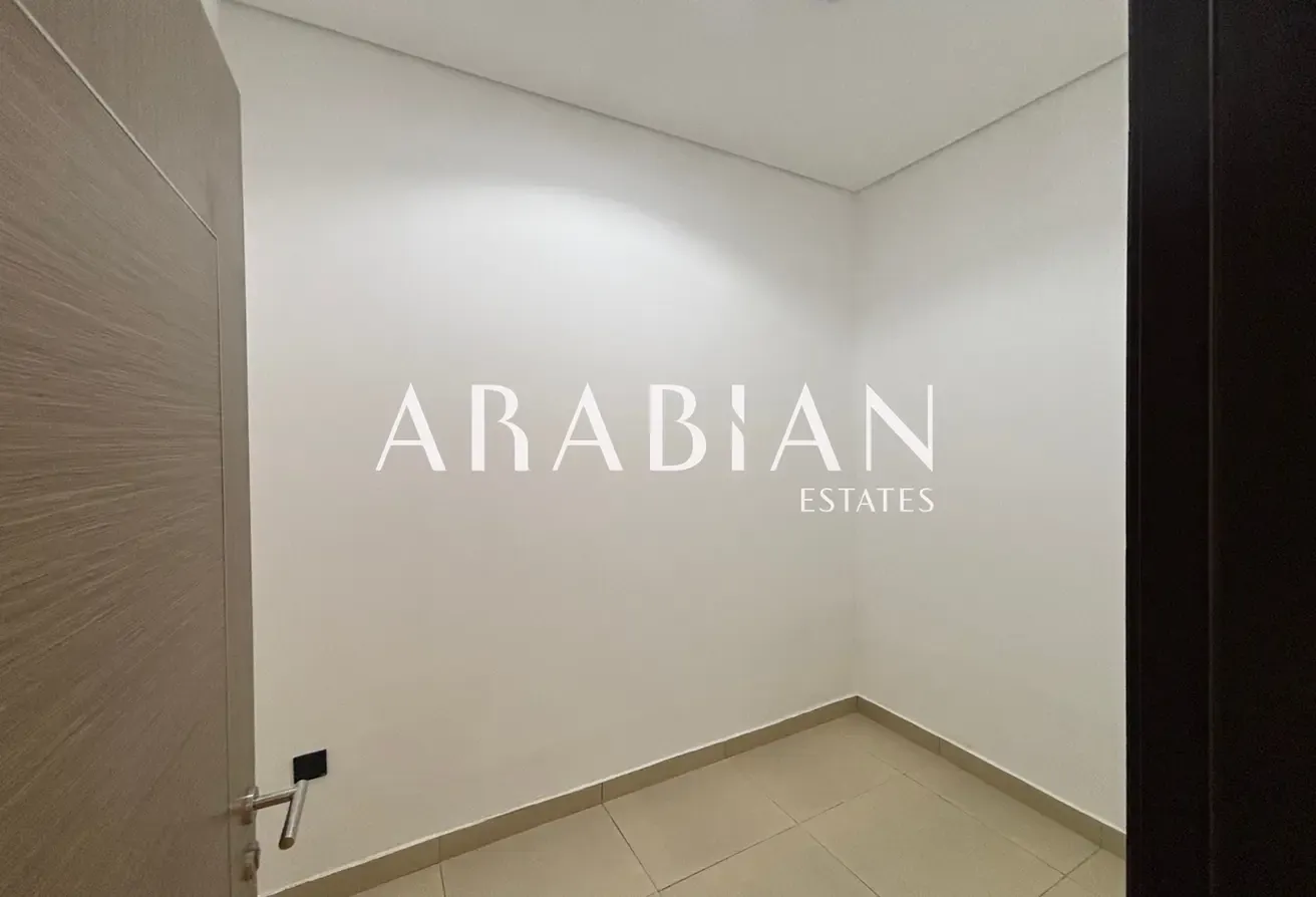 Unfurnished | Study Room | Modern