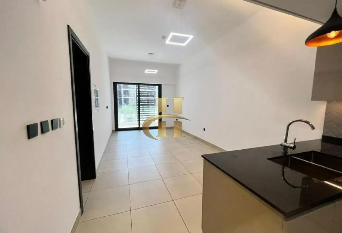 Pool Facing | 1 Bed + Study | Grab the Keys