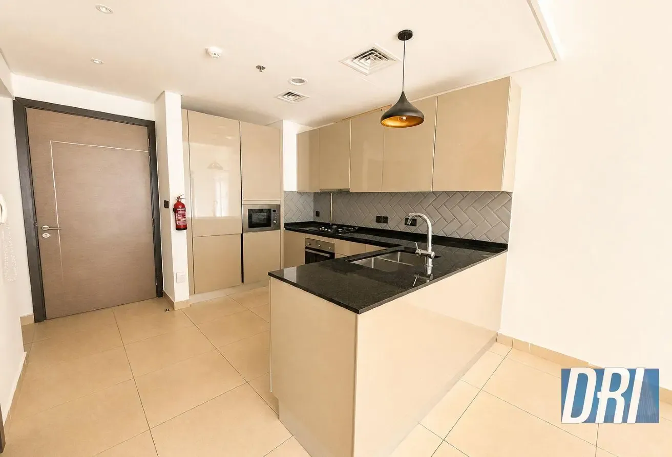 1BR+Study | Vacant | Near to Exit | Fully kitchen