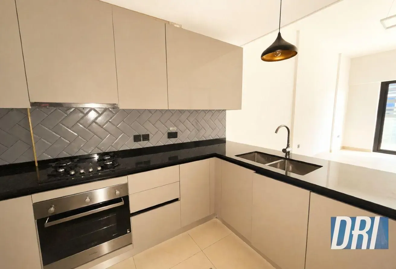 1BR+Study | Vacant | Near to Exit | Fully kitchen