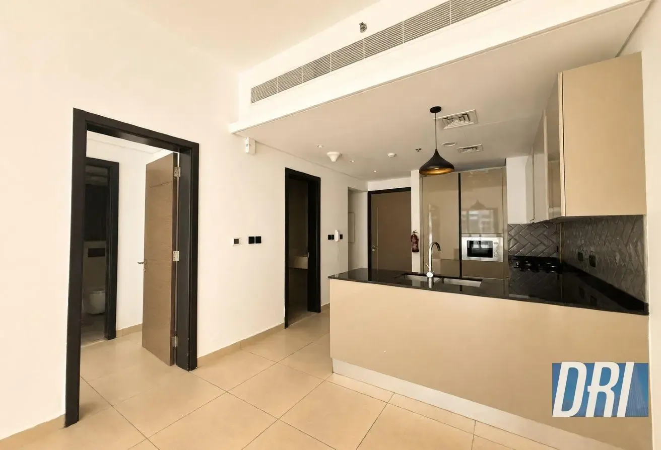 1BR+Study | Vacant | Near to Exit | Fully kitchen