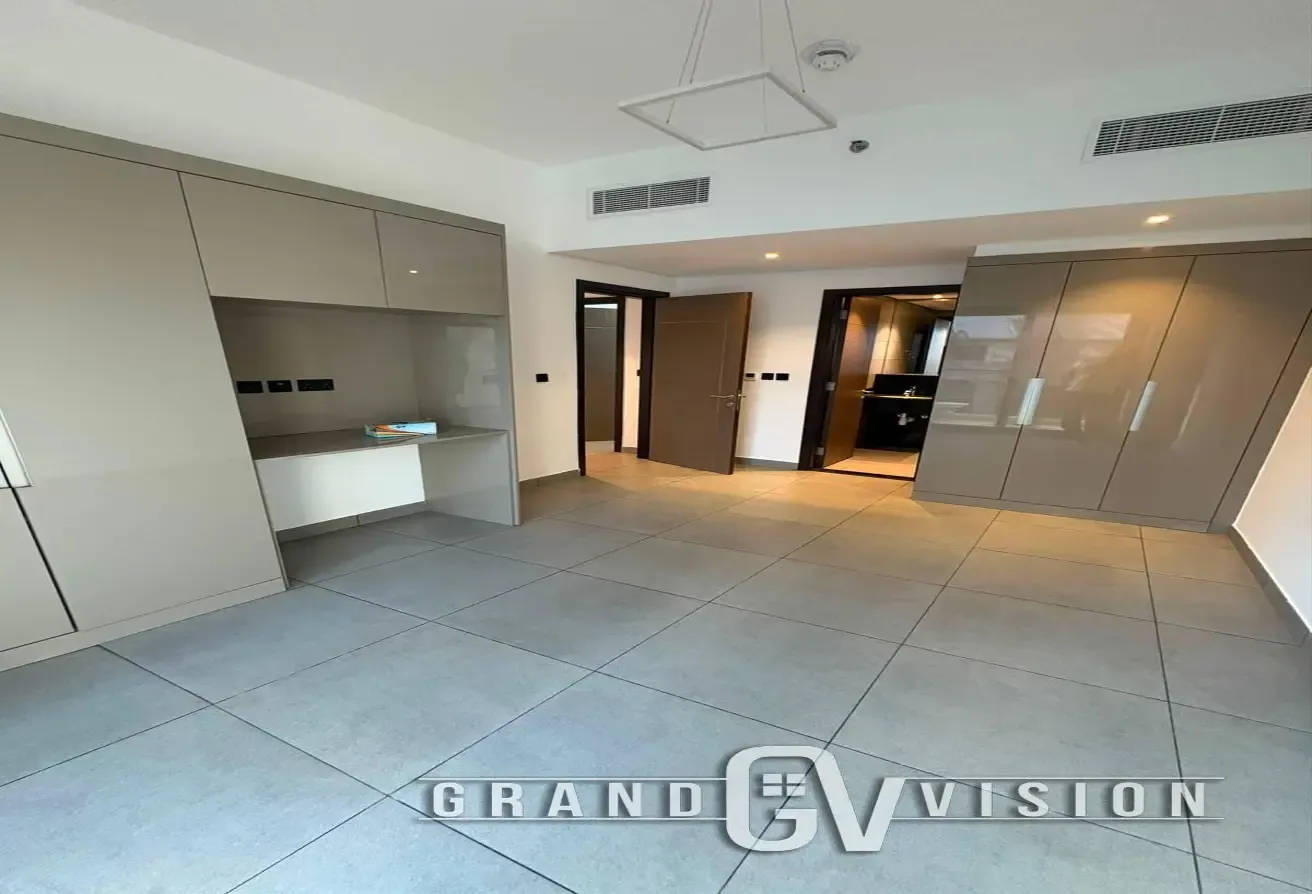 Bright & Contemporary Apartment I Well-Maintained Apartment