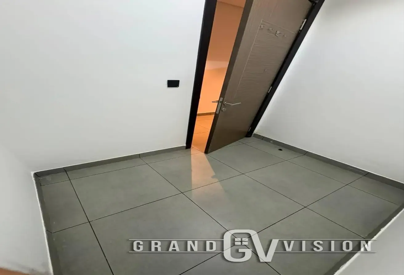 Bright & Contemporary Apartment I Well-Maintained Apartment