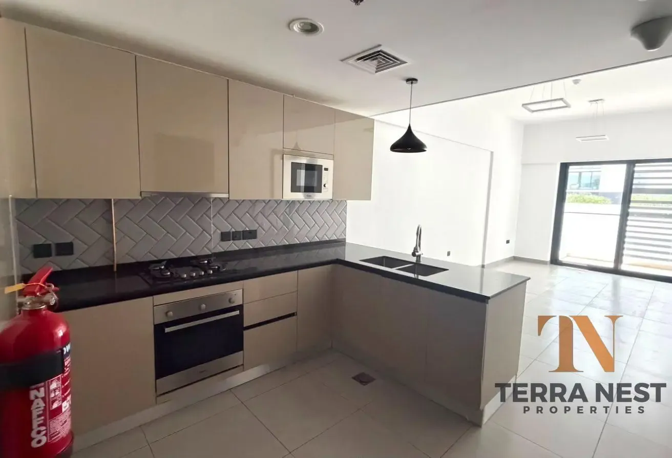 SPACIOUS 1 BR + MAID | NEAR SCHOOL | NEAR EXIT