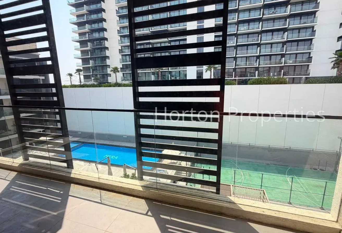 SEMI-FURNISHED I POOL VIEW I MAID ROOM