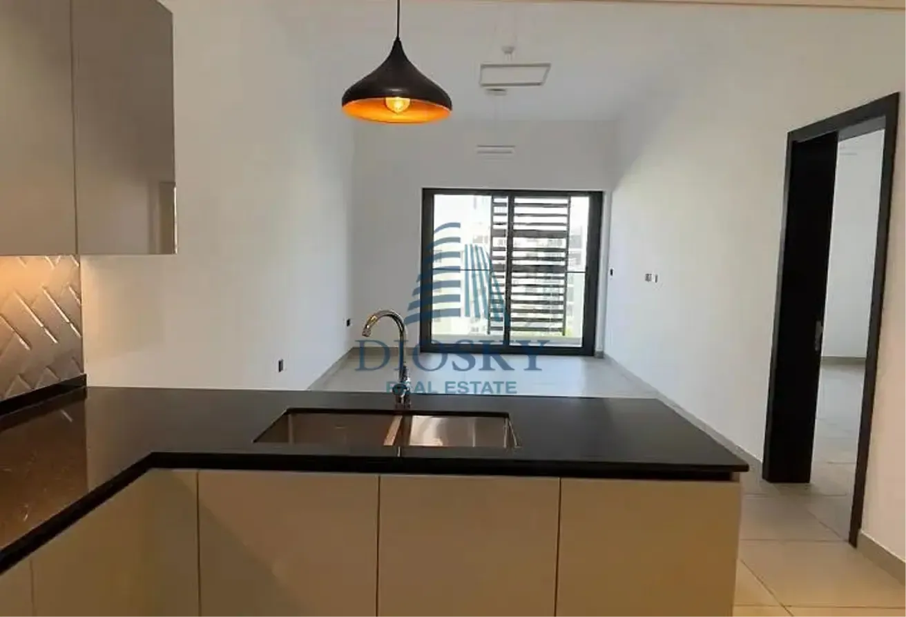 1BHK + Maid's Room | Spacious | Prime Location
