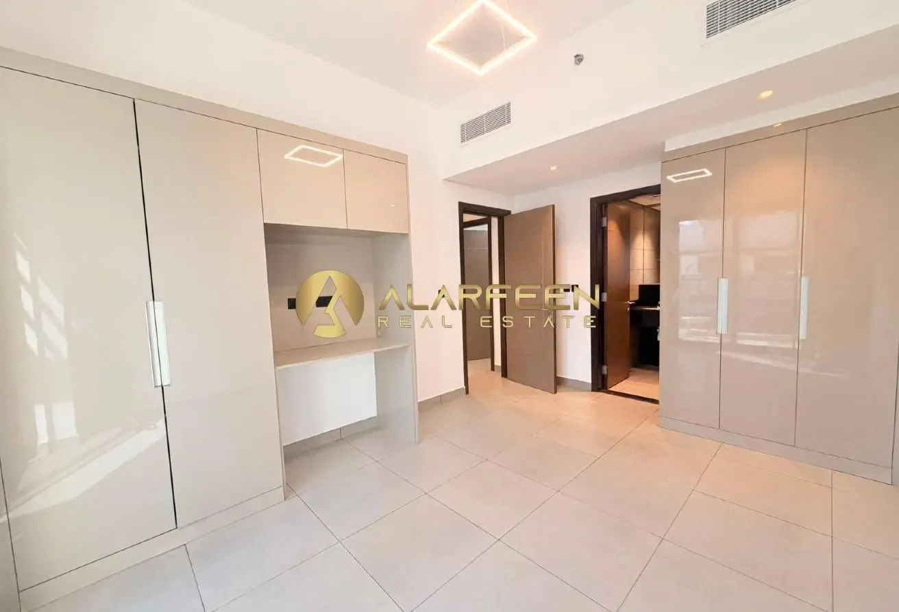 Modern 2BR + Study | Spacious | Book Now