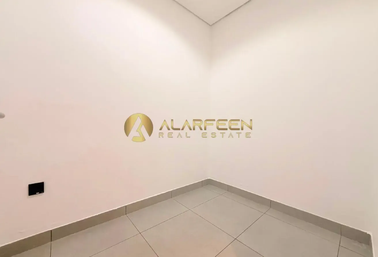 Modern 2BR + Study | Spacious | Book Now