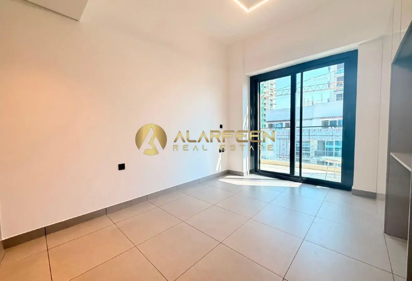 Modern 2BR + Study | Spacious | Book Now