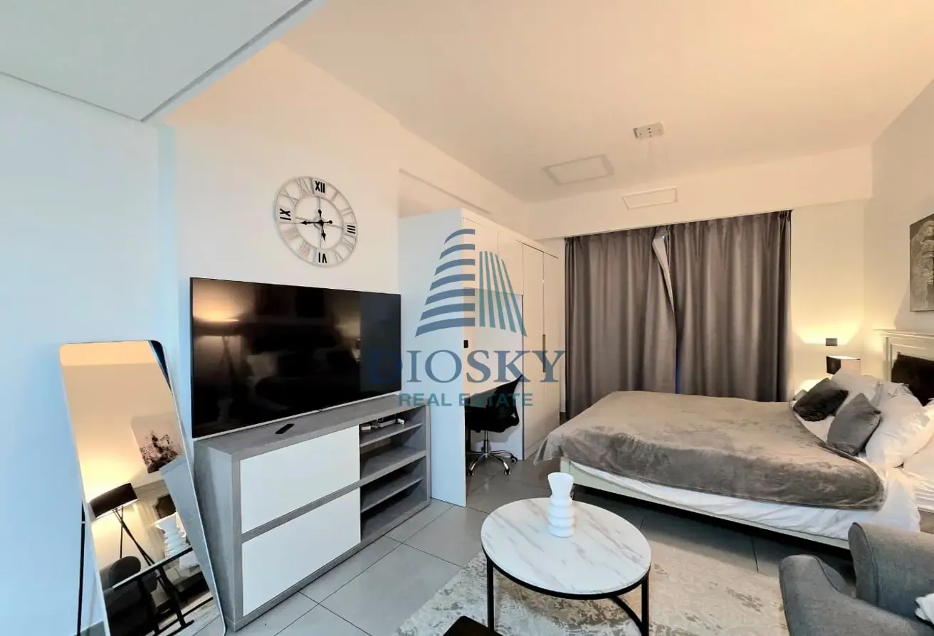 fully Furnished|Prime Location|12 Chqs With Bills