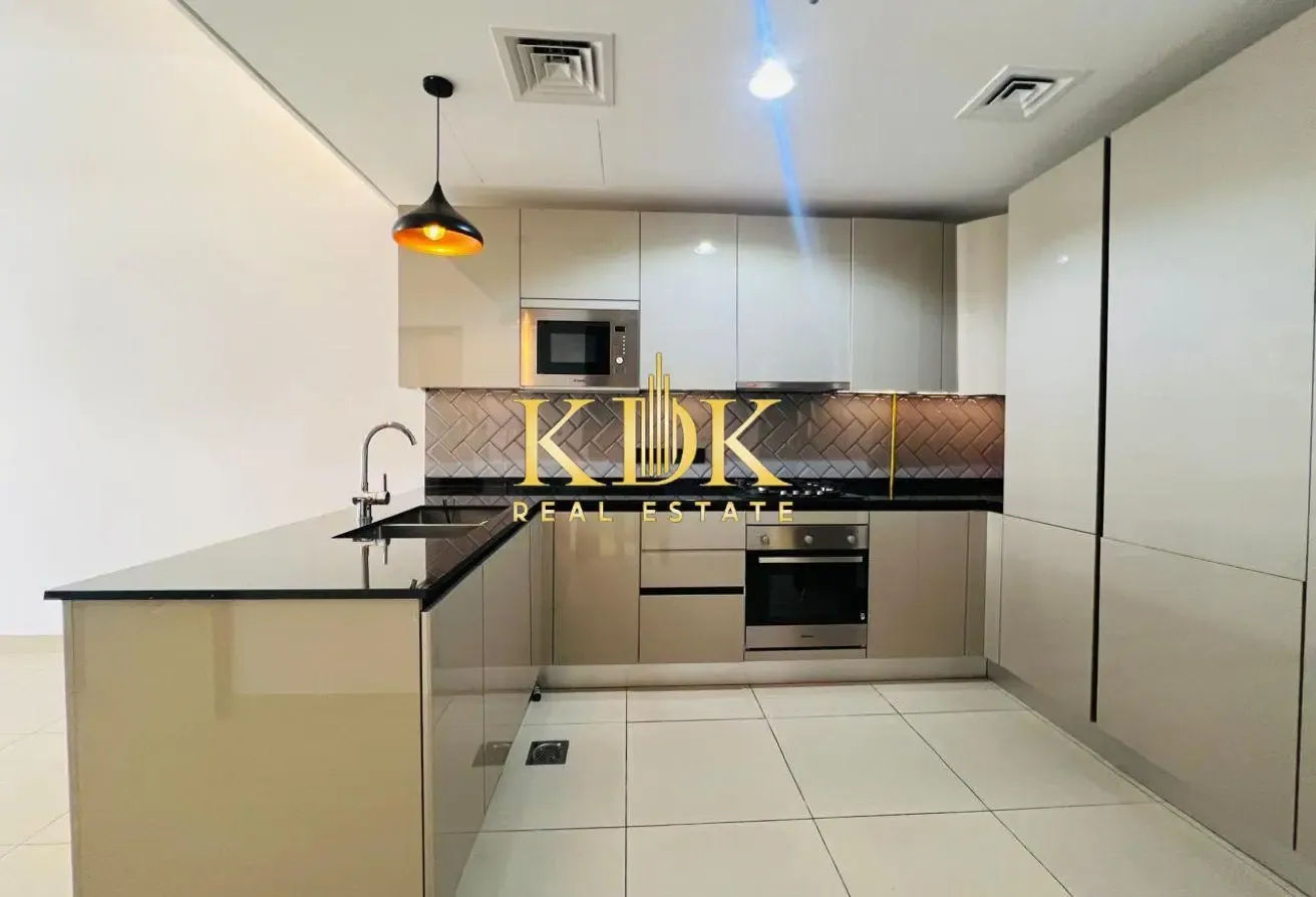 1BHK + Maid | Unfurnished | Prime Location