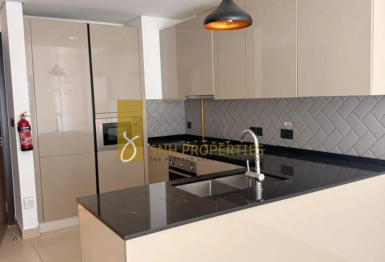 LUXURY 1BR | STUDY ROOM | READY TO MOVE IN