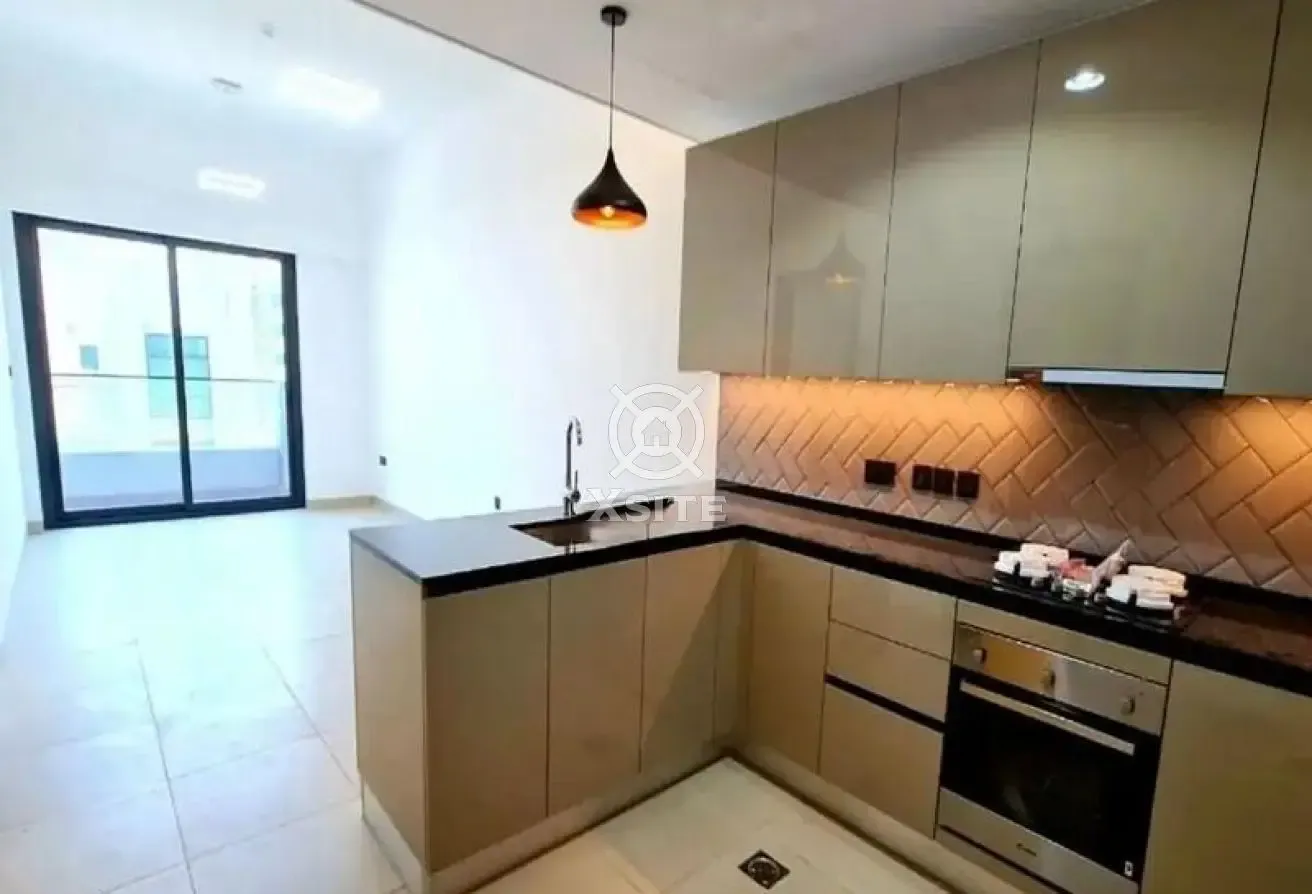 Classy 1 BR + Study | Unfurnished | Ready to Move