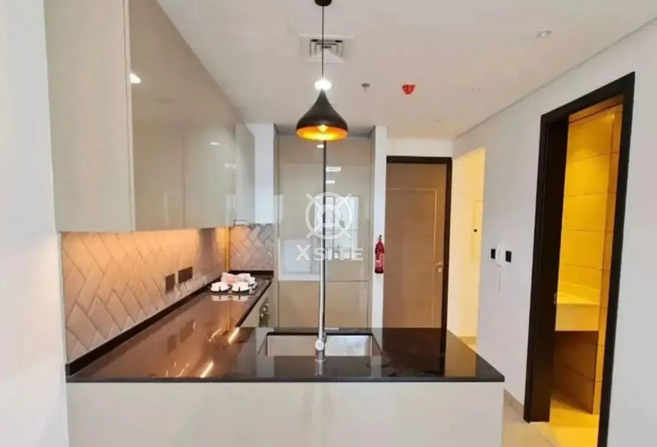 Classy 1 BR + Study | Unfurnished | Ready to Move