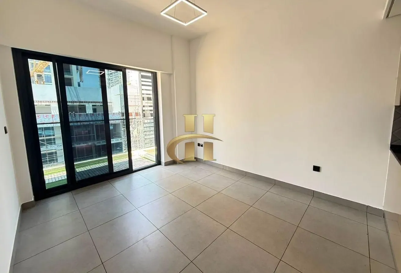 2 Bed + Study | High Floor | Fitted Kitchen