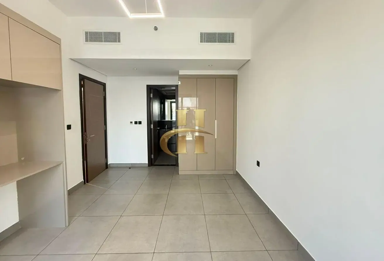 2 Bed + Study | High Floor | Fitted Kitchen
