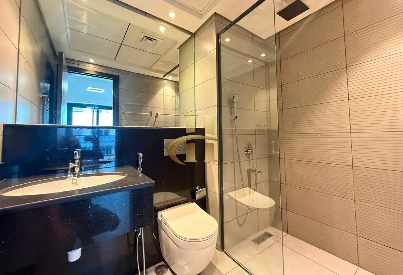 2 Bed + Study | High Floor | Fitted Kitchen