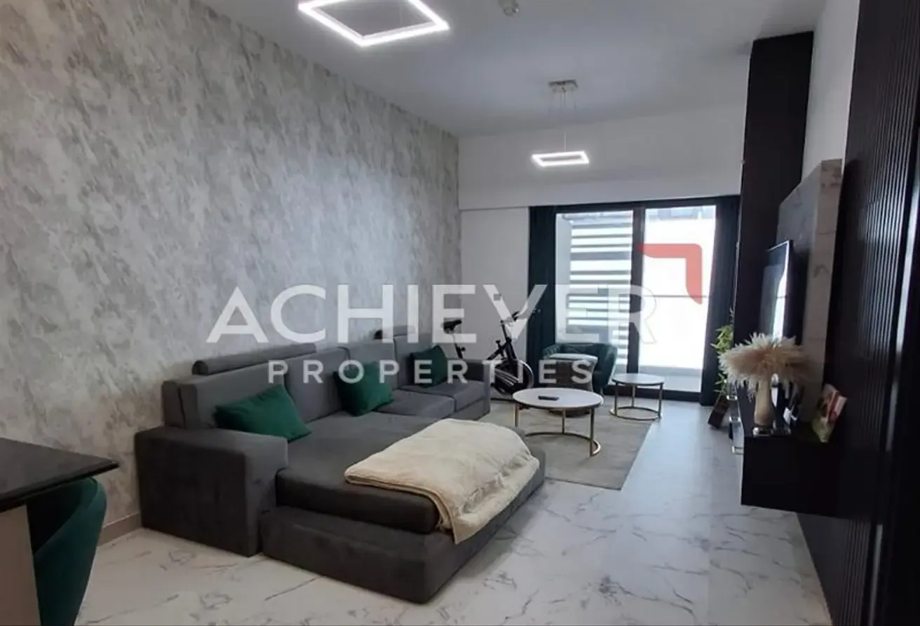 Modern 1 BR + Study | Pool View | Ready to Move-in