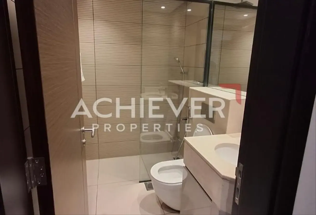 Modern 1 BR + Study | Pool View | Ready to Move-in