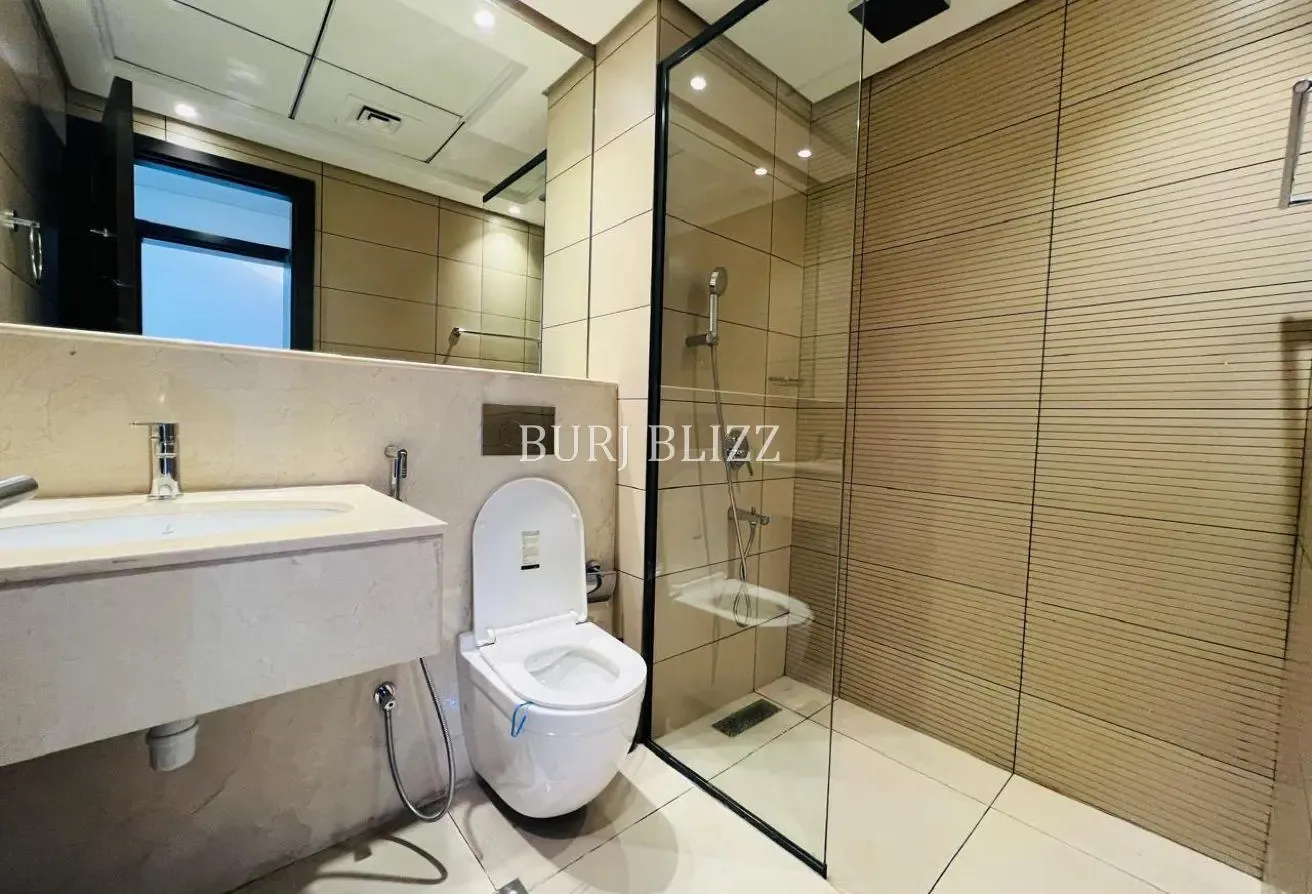 Huge Layout 1BR+Study | Chiller Free | Pool View