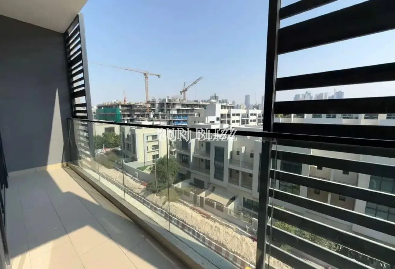 1BHK+Study Room | Multiple Cheques | Pool View