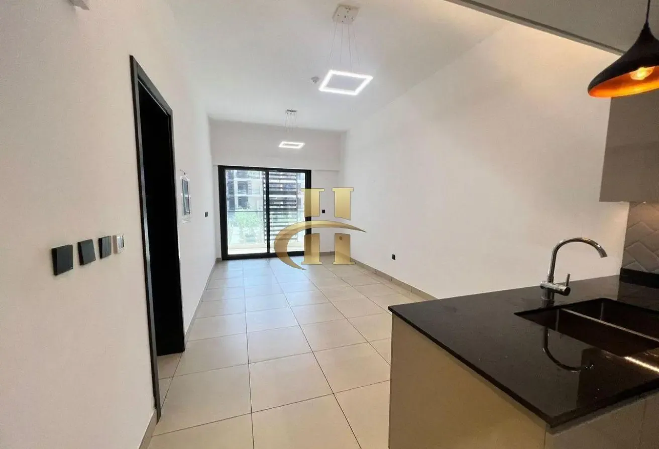 1 Bed + Study | Fitted Kitchen | Ready To Move