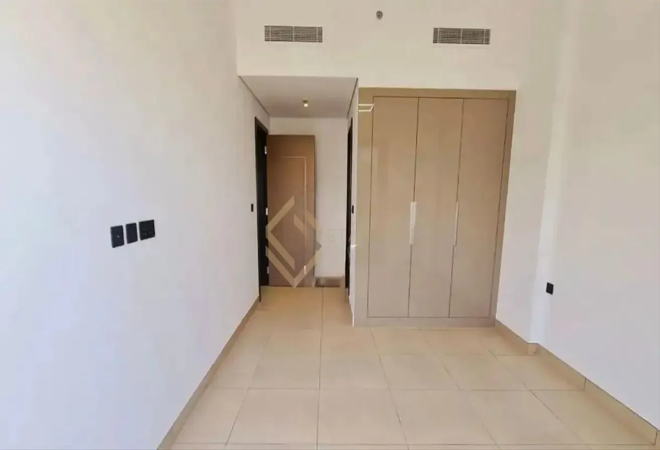 Prime Unit |Study, Open View | Excellent Condition