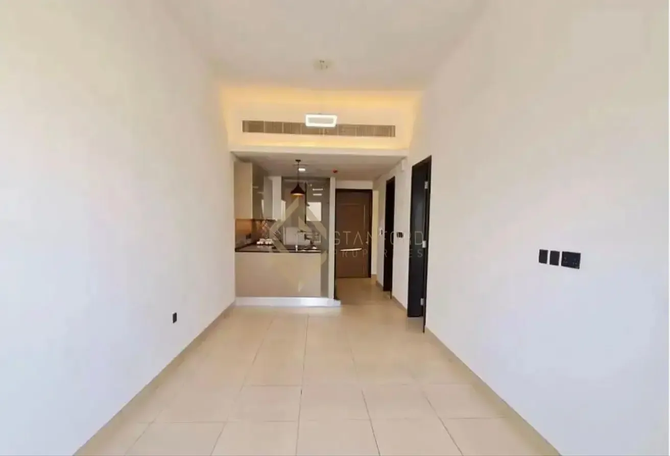 Prime Unit |Study, Open View | Excellent Condition