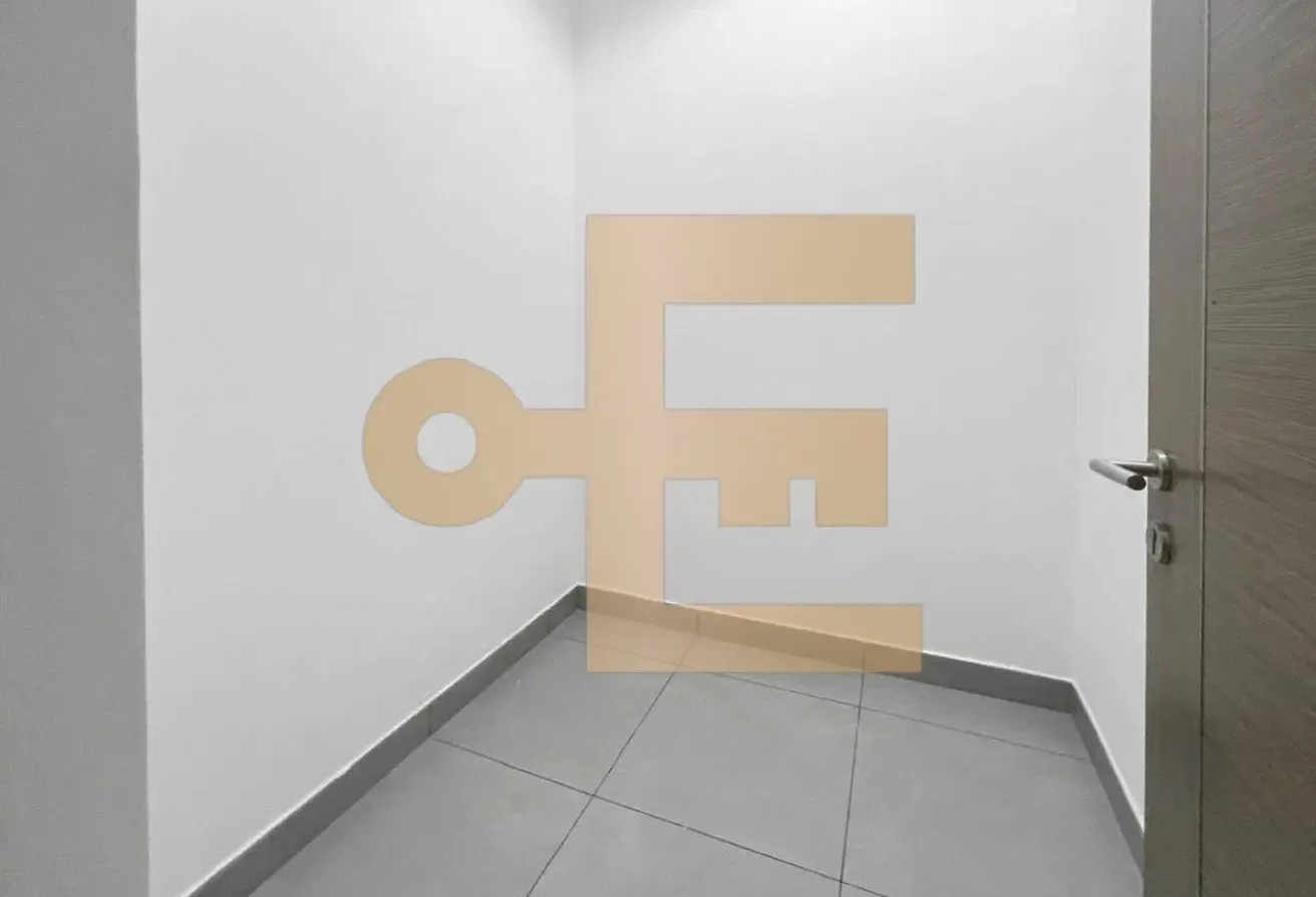 Store Room | Kitchen Appliances | 2 Baths
