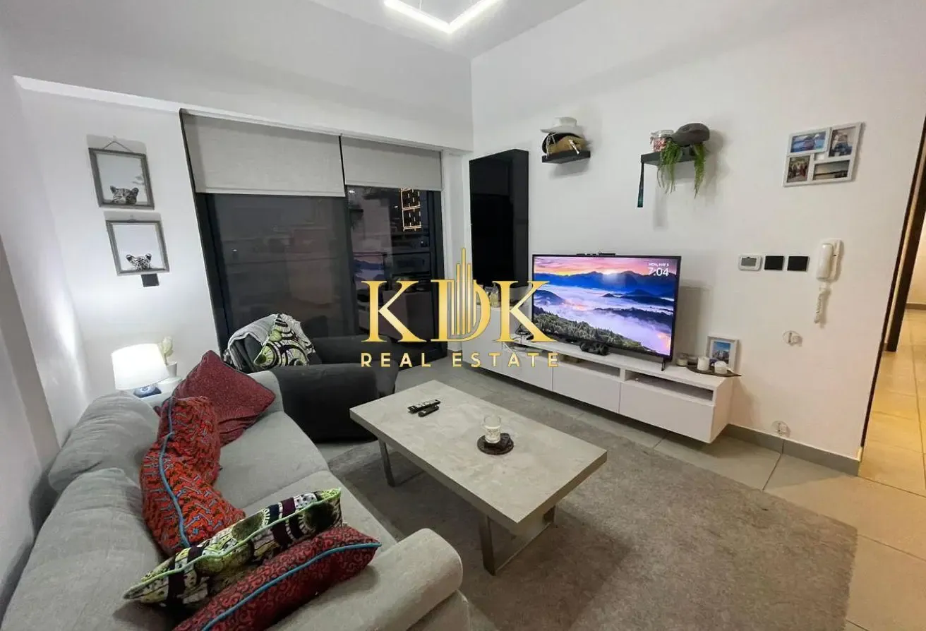 2Bhk + Maid | Fully Furnished | Comunity View