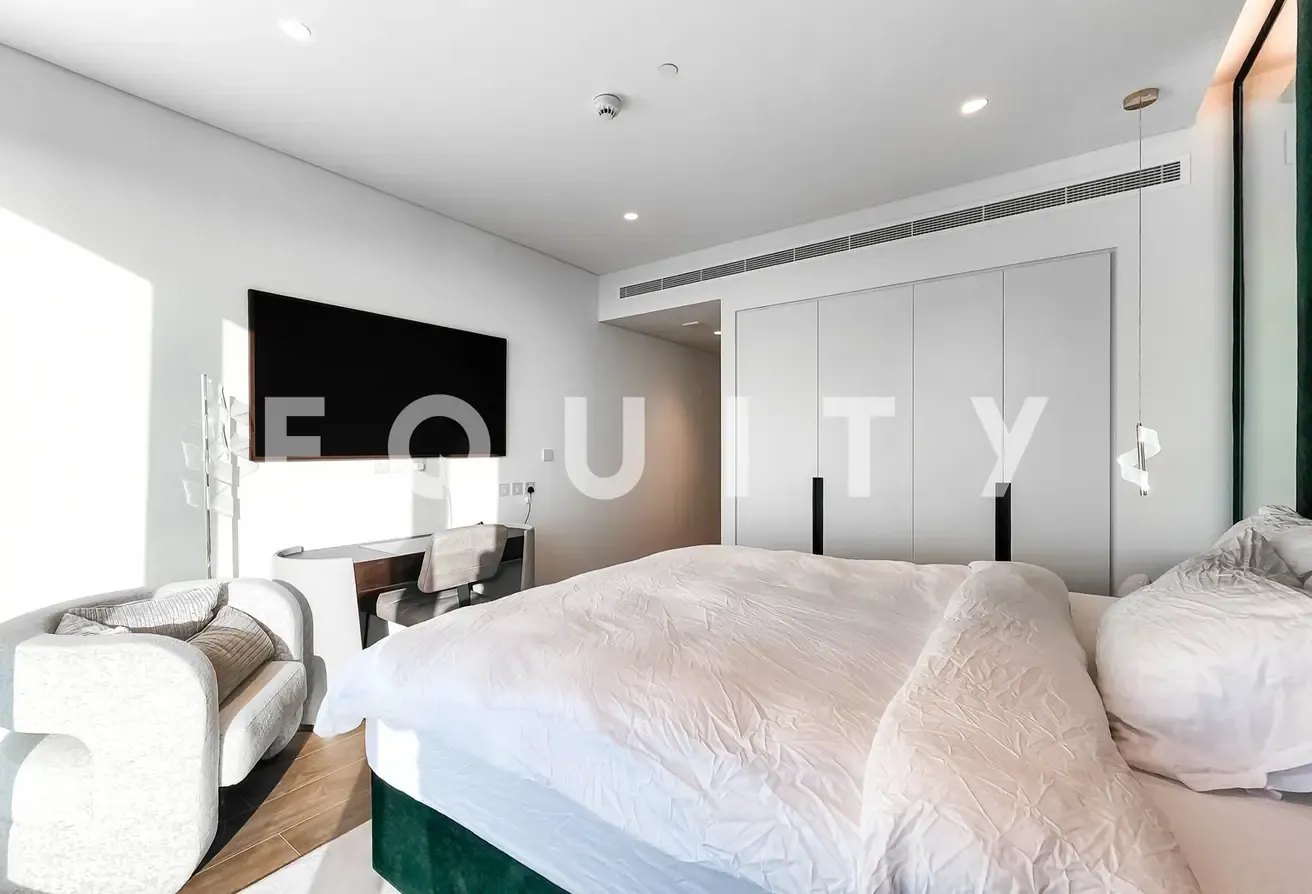 Upgraded | Fully Furnished | Sea views | Vacant
