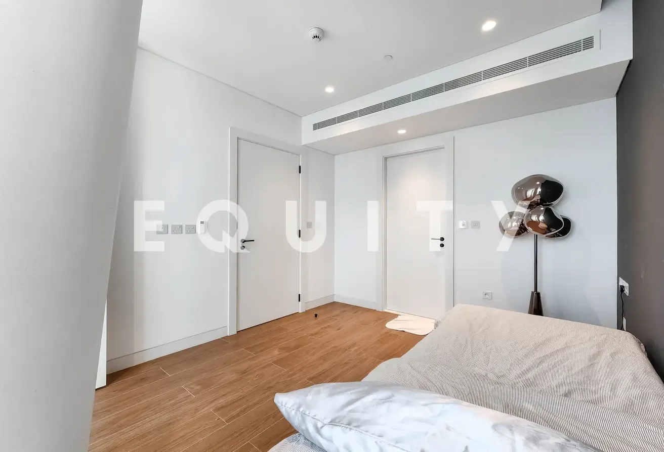 Upgraded | Fully Furnished | Sea views | Vacant