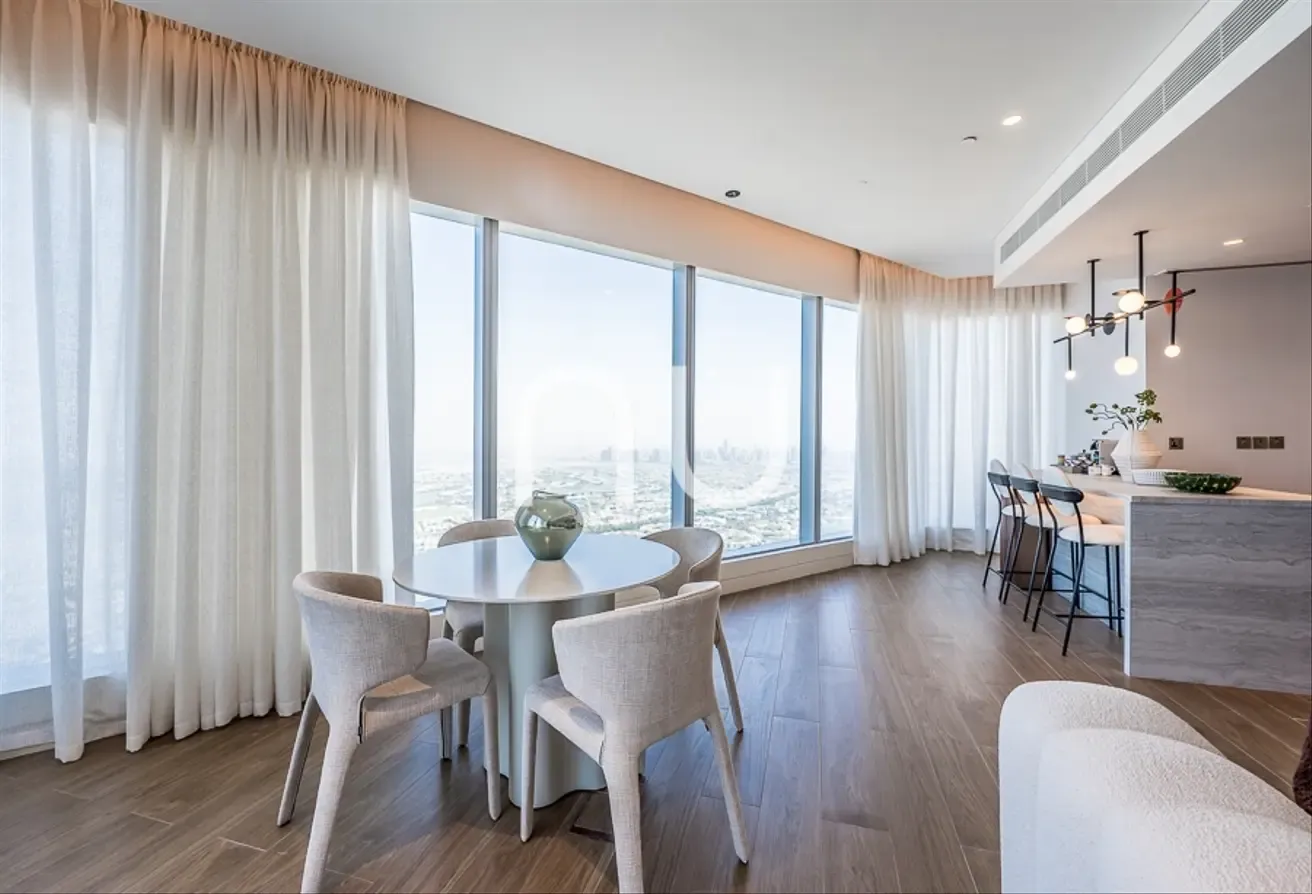 Luxurious | Fully Upgraded | Stylishly Furnished