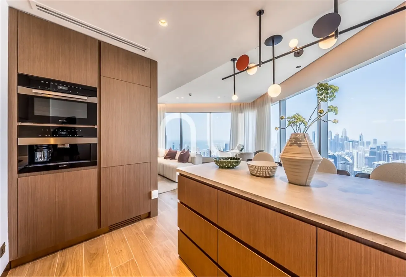 Luxurious | Fully Upgraded | Stylishly Furnished