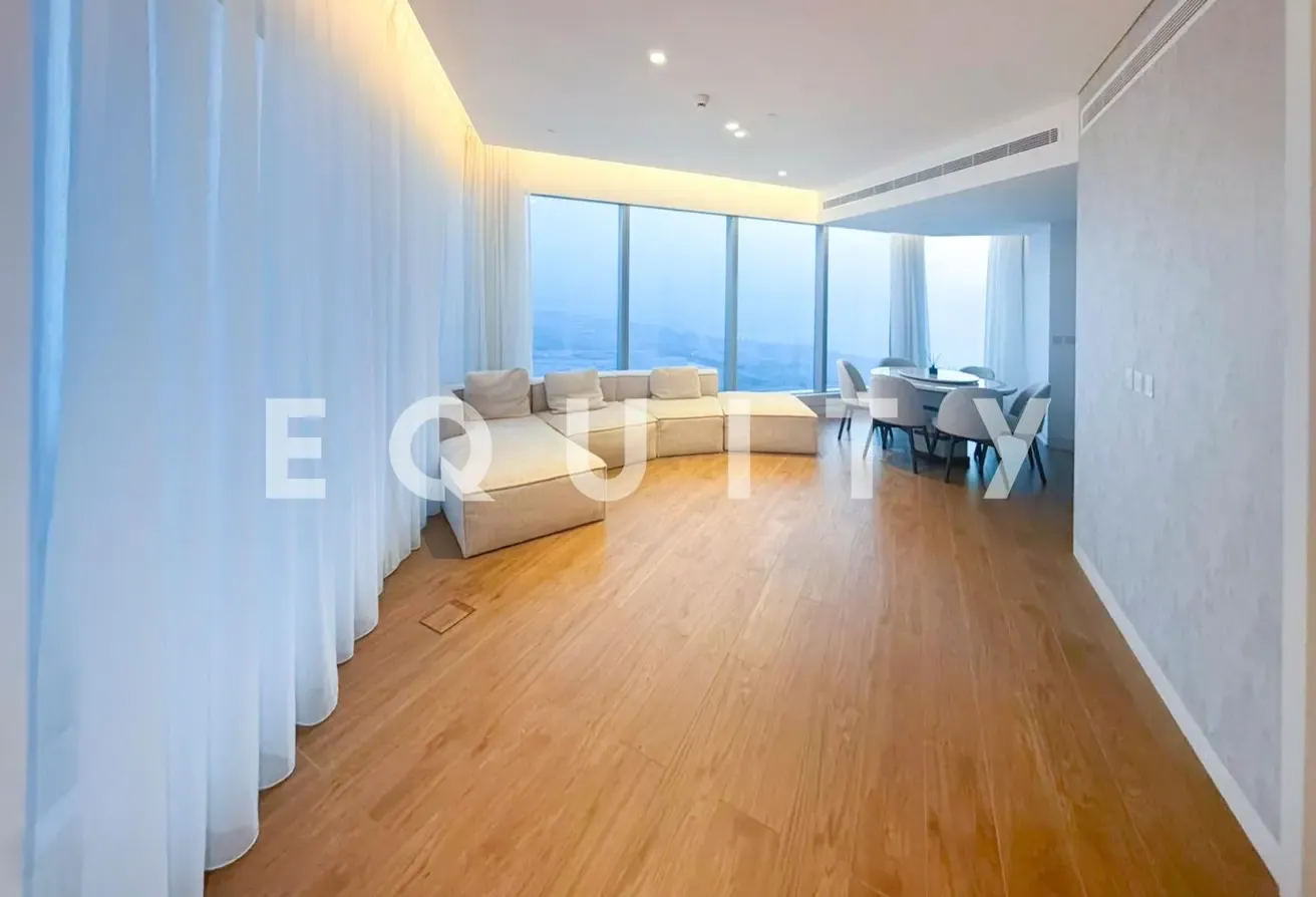 Vacant Now | Corner Unit | Fully Furnished