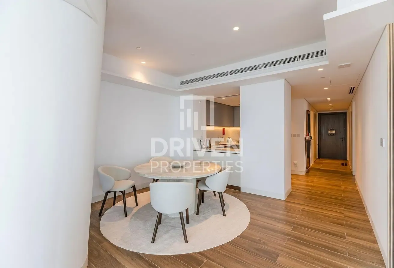 Furnished Unit | Ready to move in | High Floor