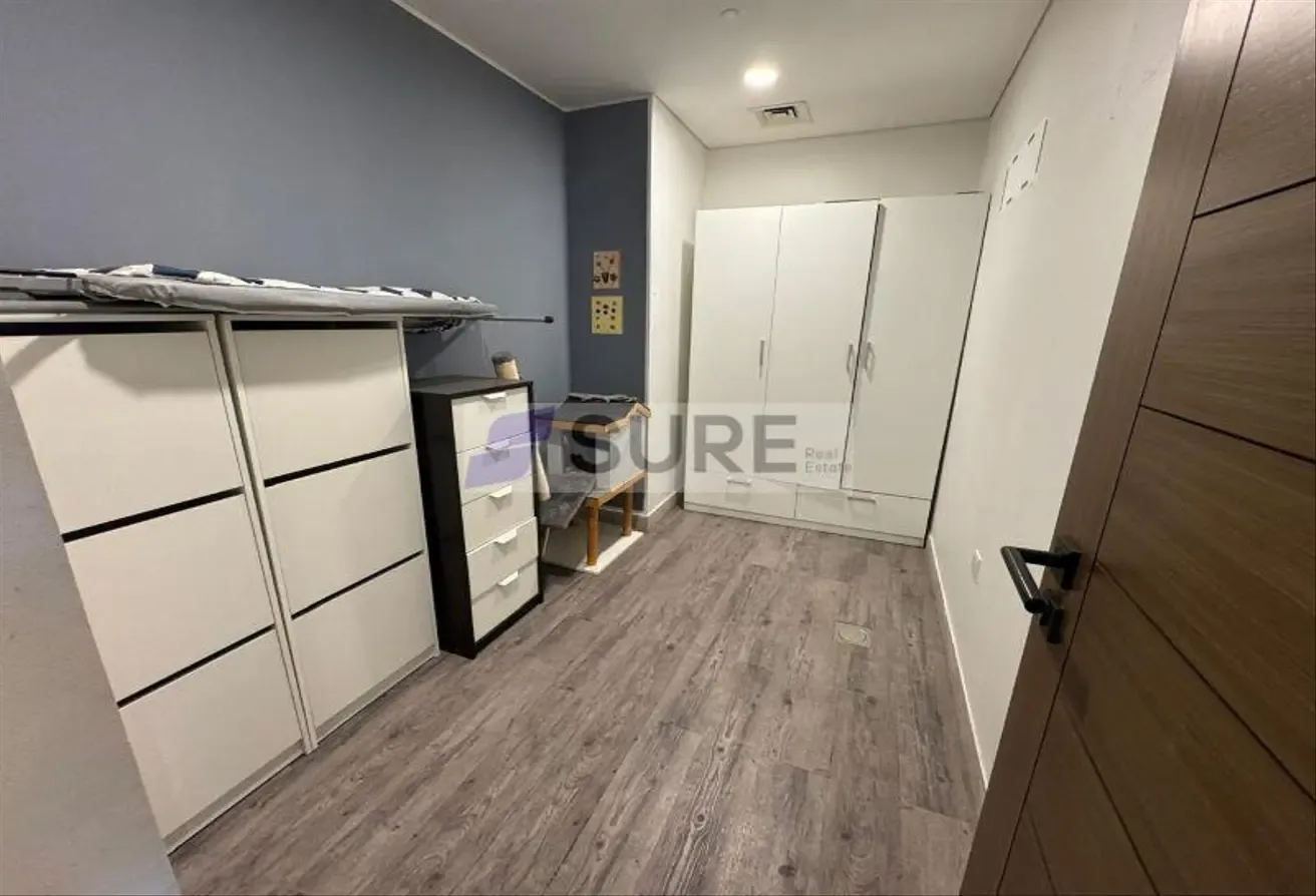 Semi-Furnished | Modern 1 Bedroom | District 14