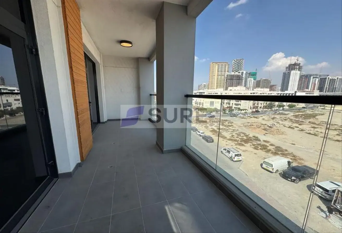 Semi-Furnished | Modern 1 Bedroom | District 14