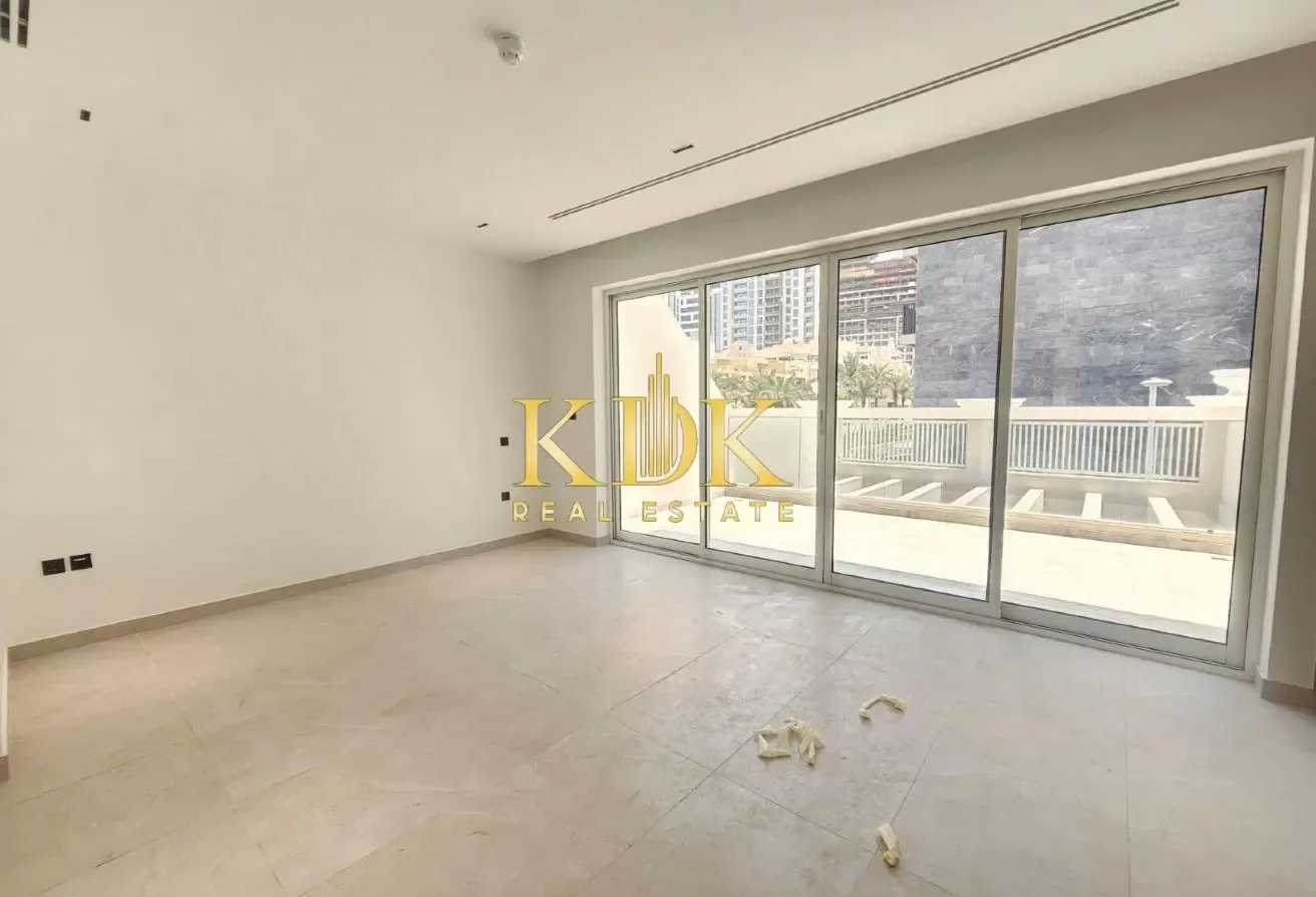 Brand New | With Private Elevator | Fitted Kitchen