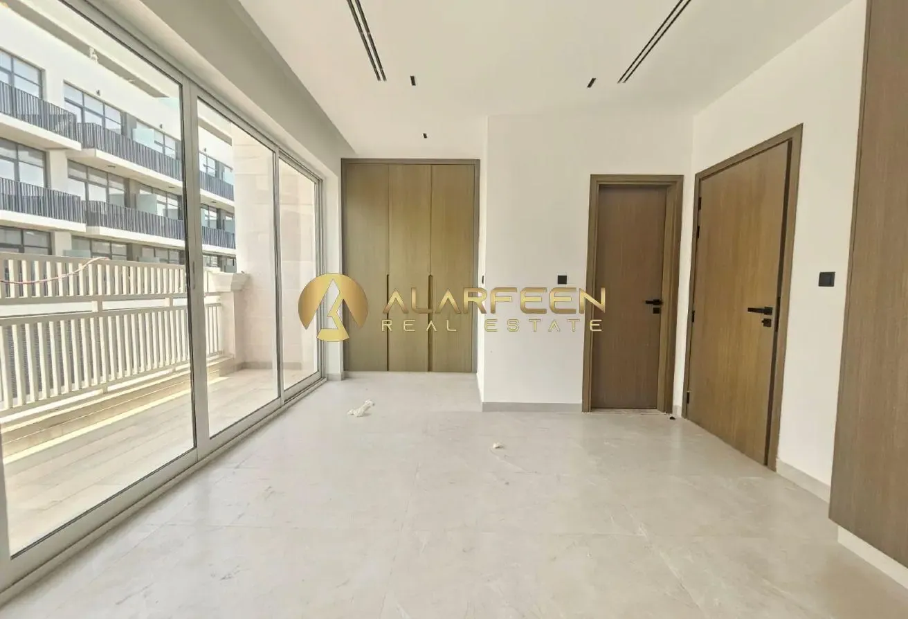 Fitted Kitchen  | Brand New | With Elevator