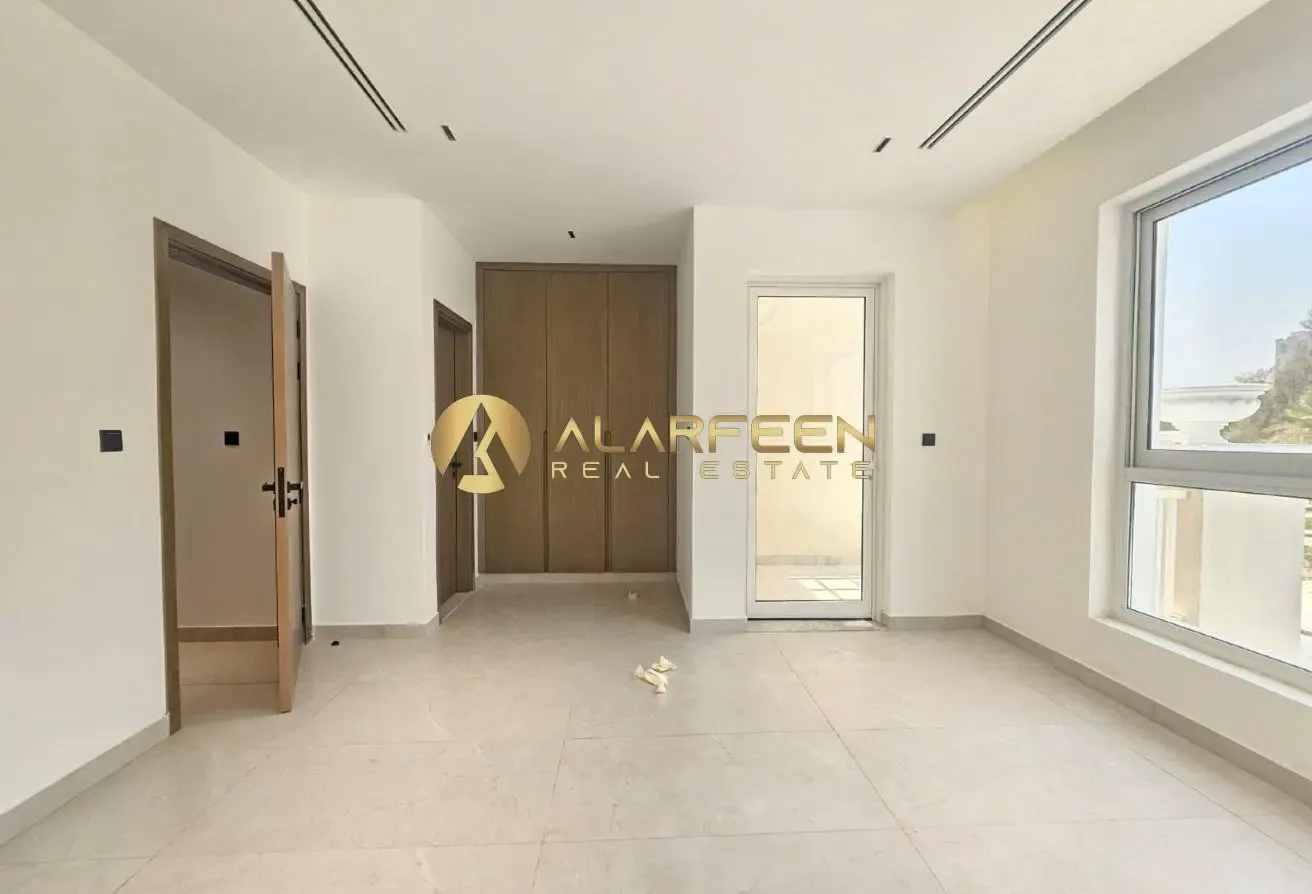 Fitted Kitchen  | Brand New | With Elevator
