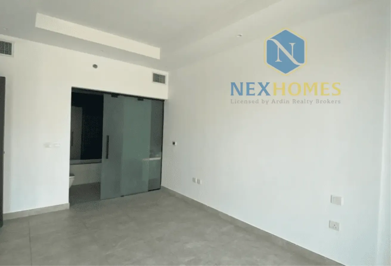 Big size | 1bhk+Maid’s Room | Unfurnished