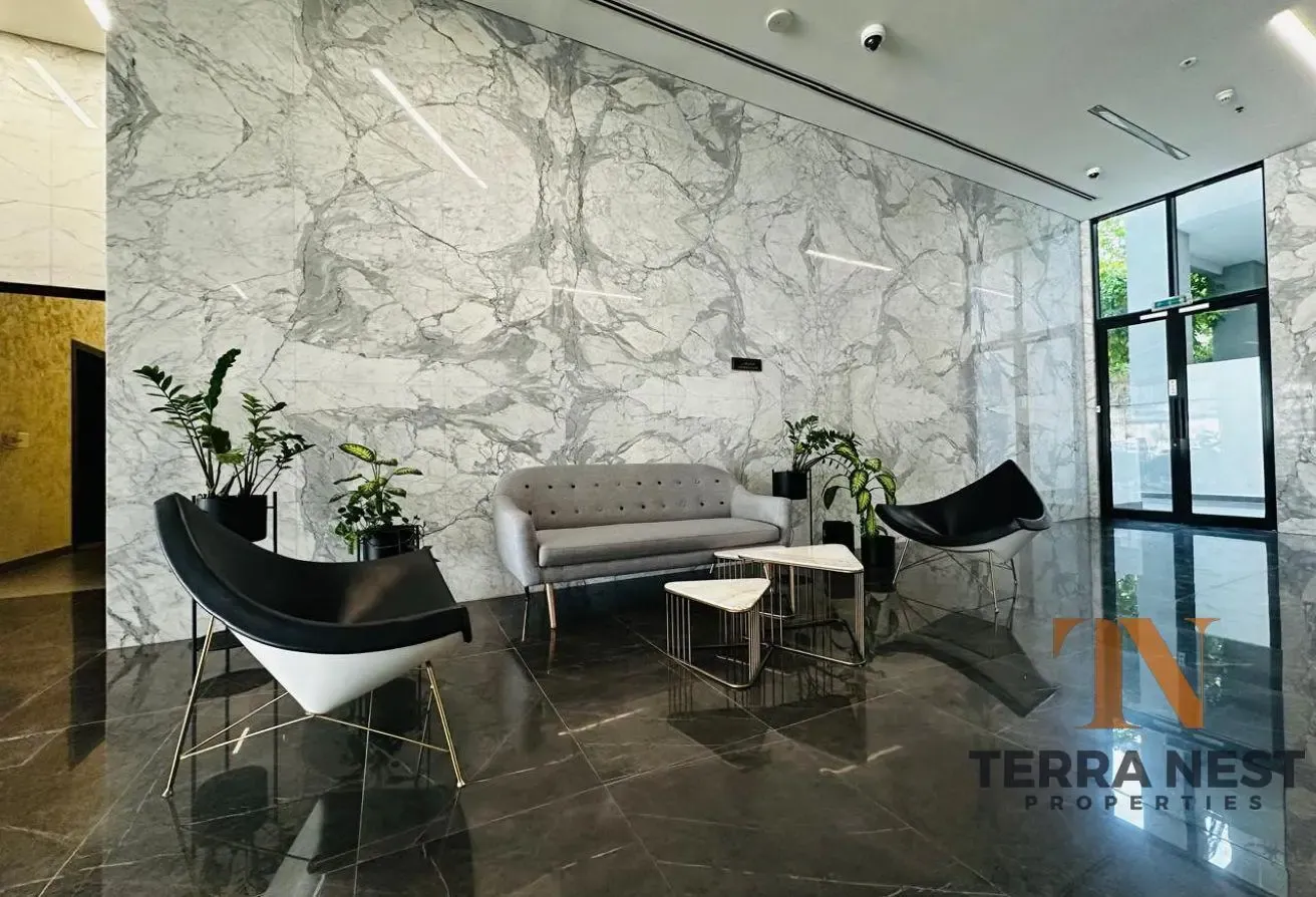 SPACIOUS | NEAR TO EXIT | STYLISH STUDIO