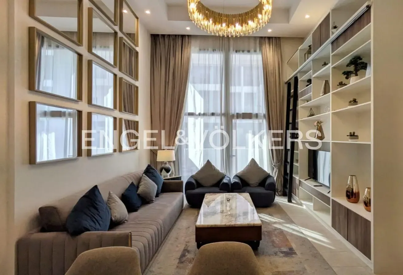Available Now | High Ceiling | Fully Furnished