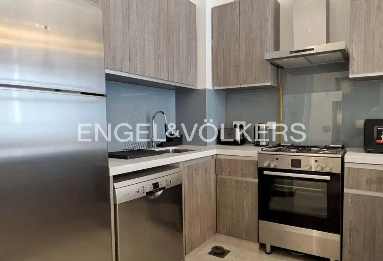 Available Now | High Ceiling | Fully Furnished
